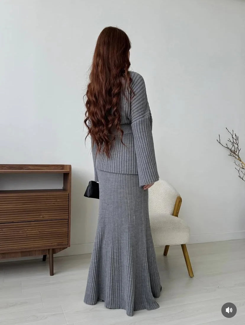 طقم تريكو من قطعتين